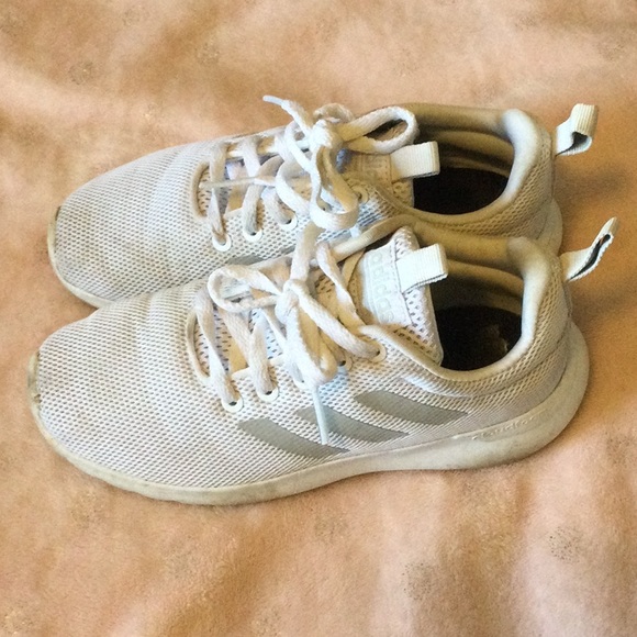 Adidas size 13 white cheerleading shoes - Picture 3 of 6